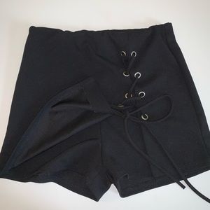 Black Skort